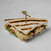 Сэндвич с ростбифом, романо и горчичным соусом 30 г