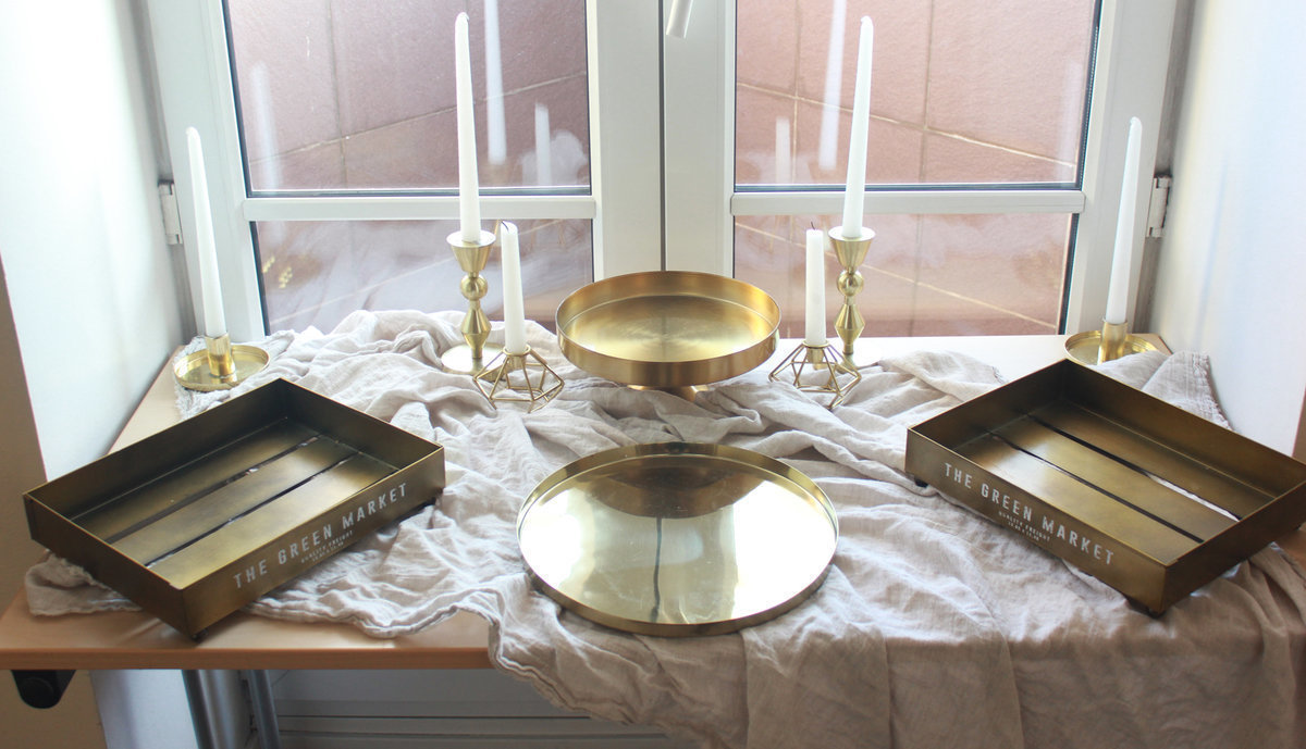 Декор стола для свадебного фуршета: золотой цвет